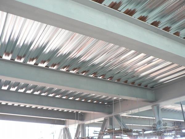 How to design steel deck slab