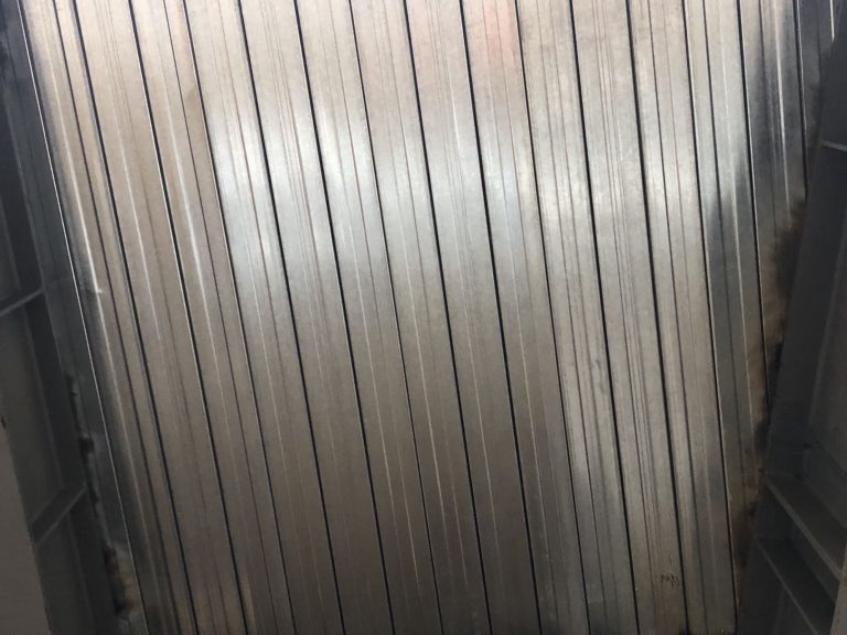 Corrugating-composite-metal-decking
