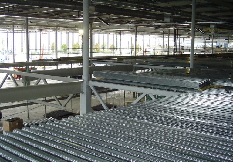 Fluted metal decking