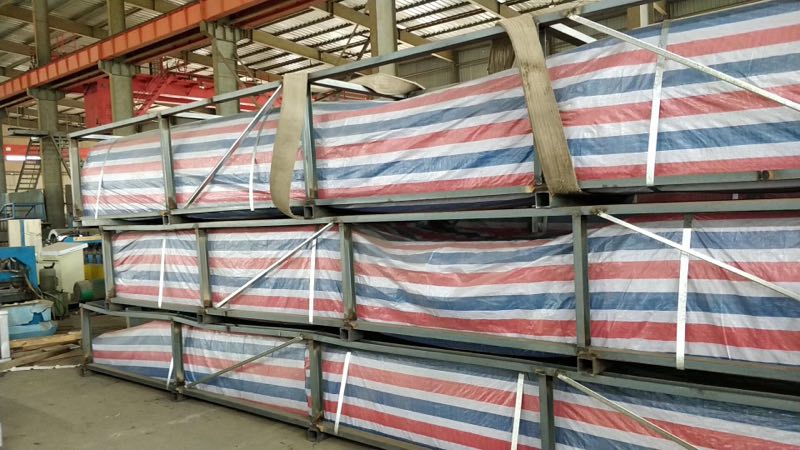 packaging of steel decks for overseas